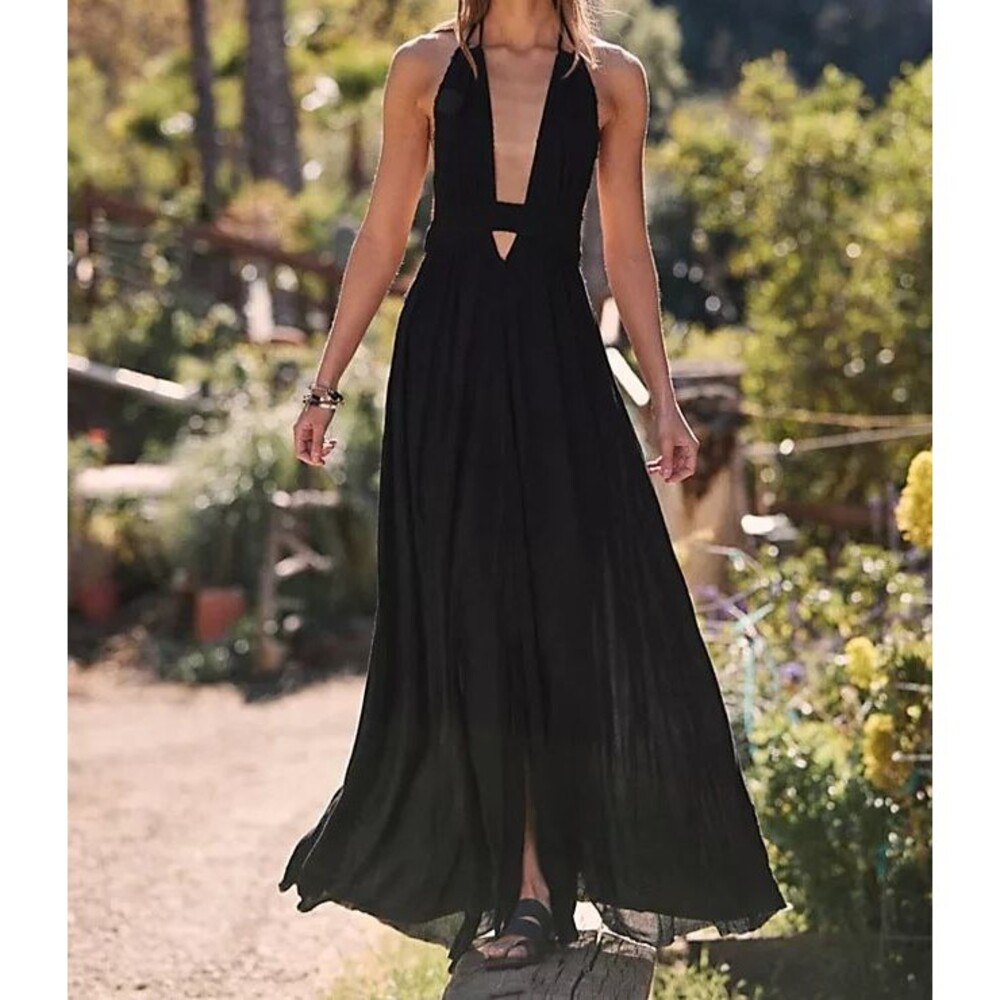 Free People Look Into the Sun Maxi Dress Halter Cutout Smocked Black XS 283918